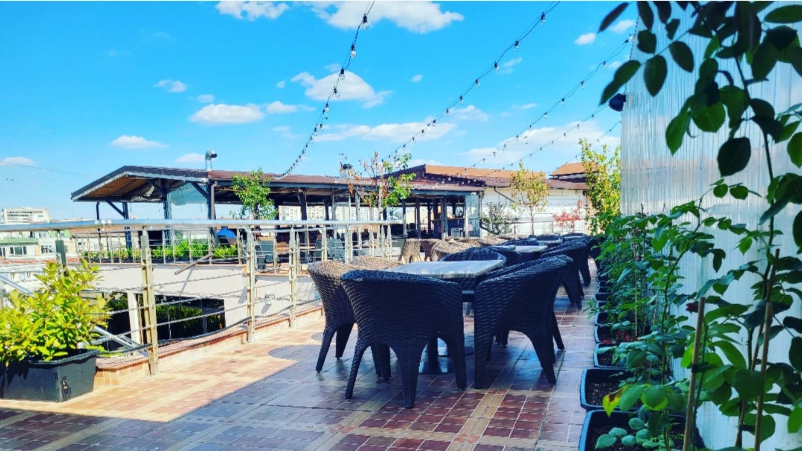 The Royal Ruse Rooftop Bar & Kitchen - Kino Royal град Русе